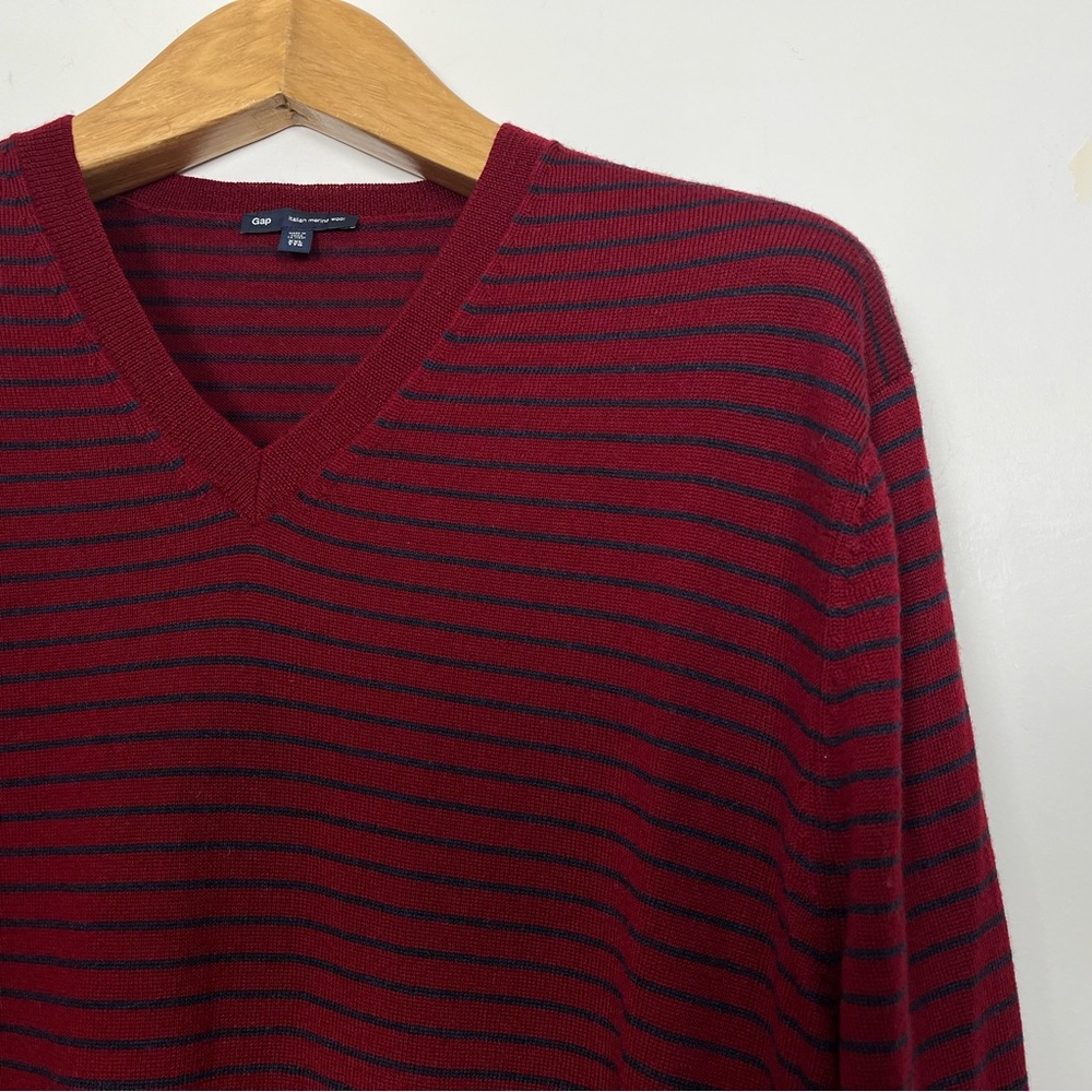 GAP‎ Burgundy Red and Navy Striped V-Neck 100% Wool Pullover Sweater Size XXL